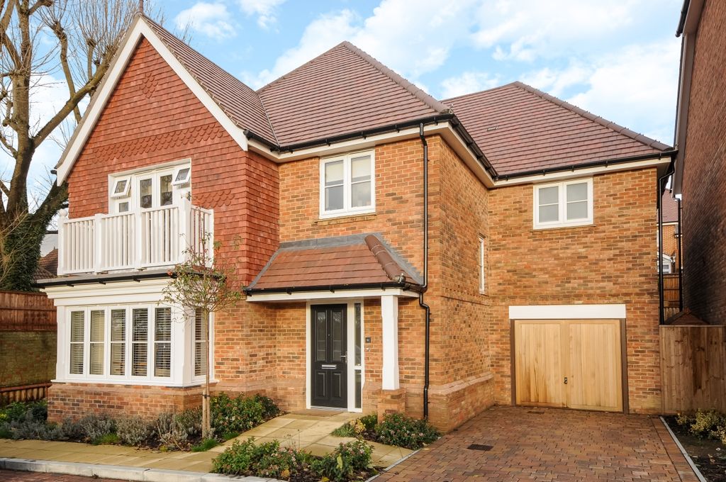 Property photo 2 of 14 Exterior