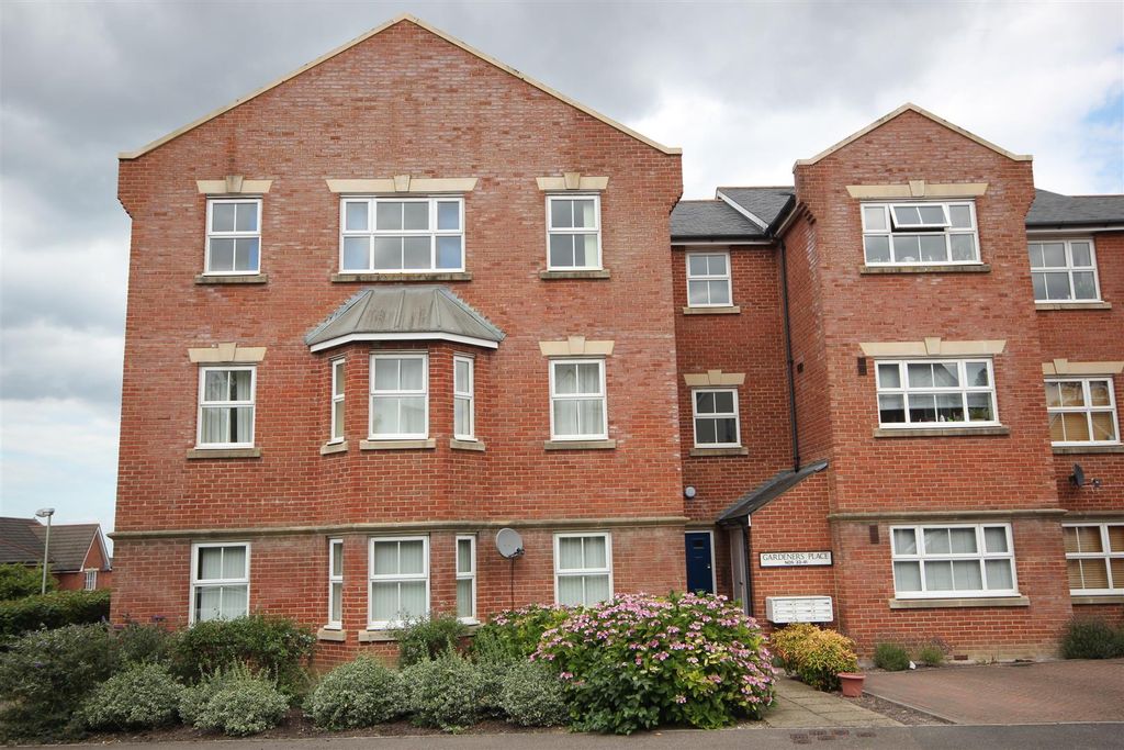 Property photo 2 of 12