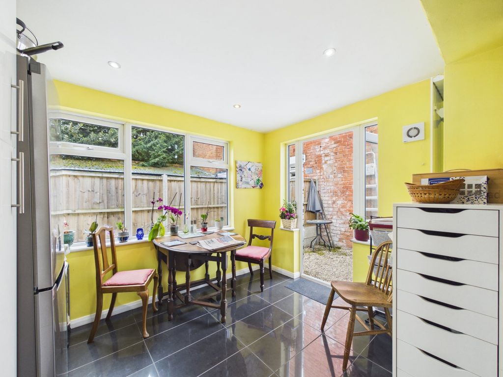 Property photo 2 of 17 Picture No. 20