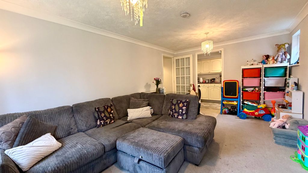 Property photo 2 of 10