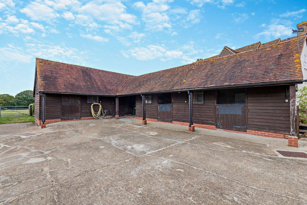 Property photo 3 of 29 Picture No. 31