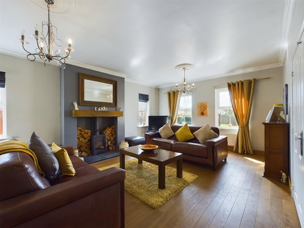 Property photo 2 of 20 Cam02295G0-Pr0054-Still002.Jpg