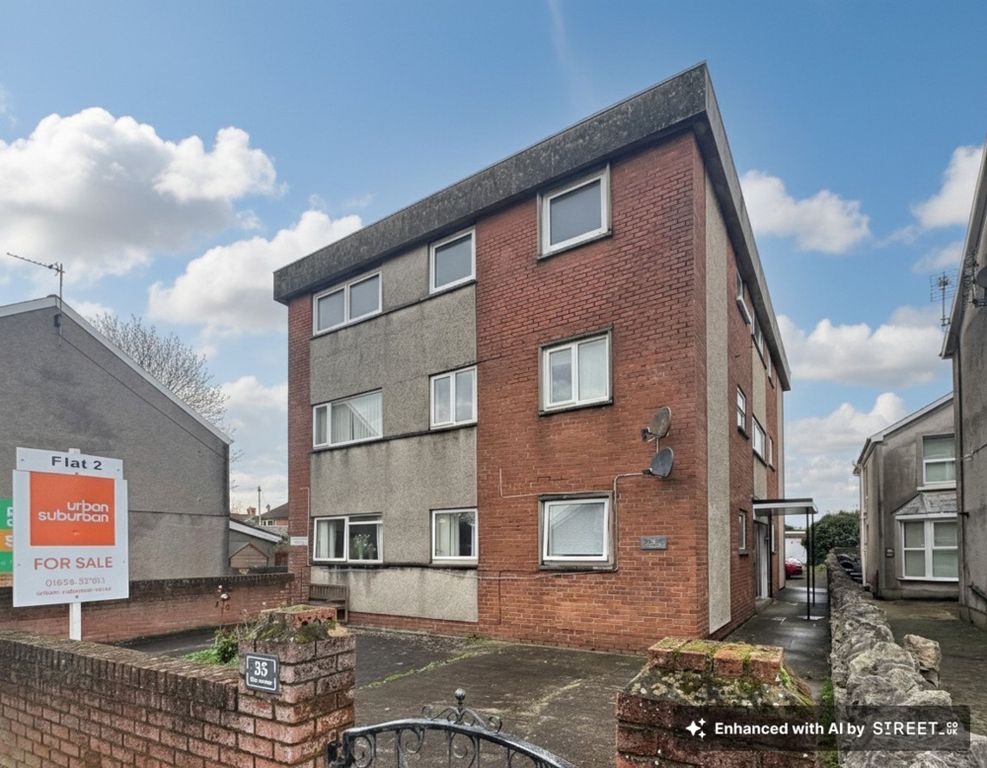 Property photo 1 of 12