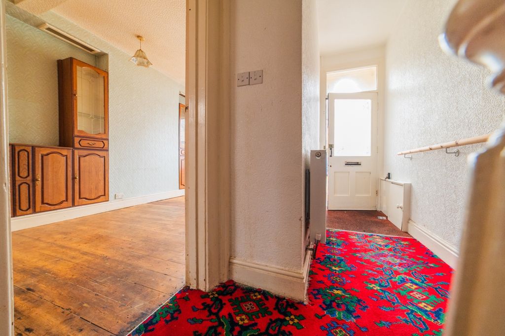 Property photo 2 of 27 Call 02920 454555 To Secure Your Viewing_4