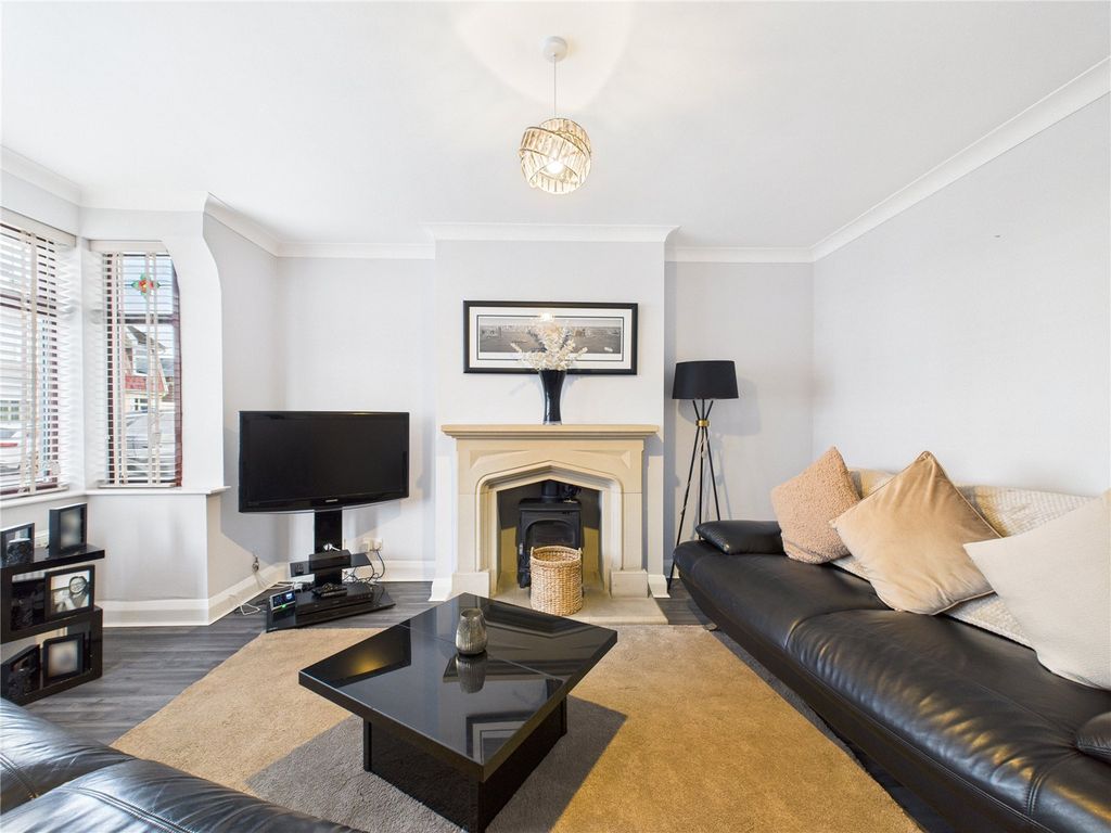 Property photo 1 of 28 Picture No. 01