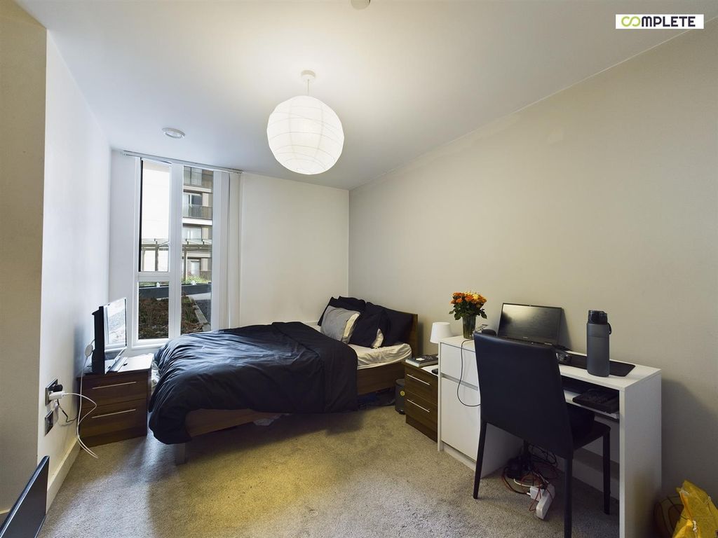 Property photo 3 of 26 Cam01231G0-Pr0026-Still016.Jpg