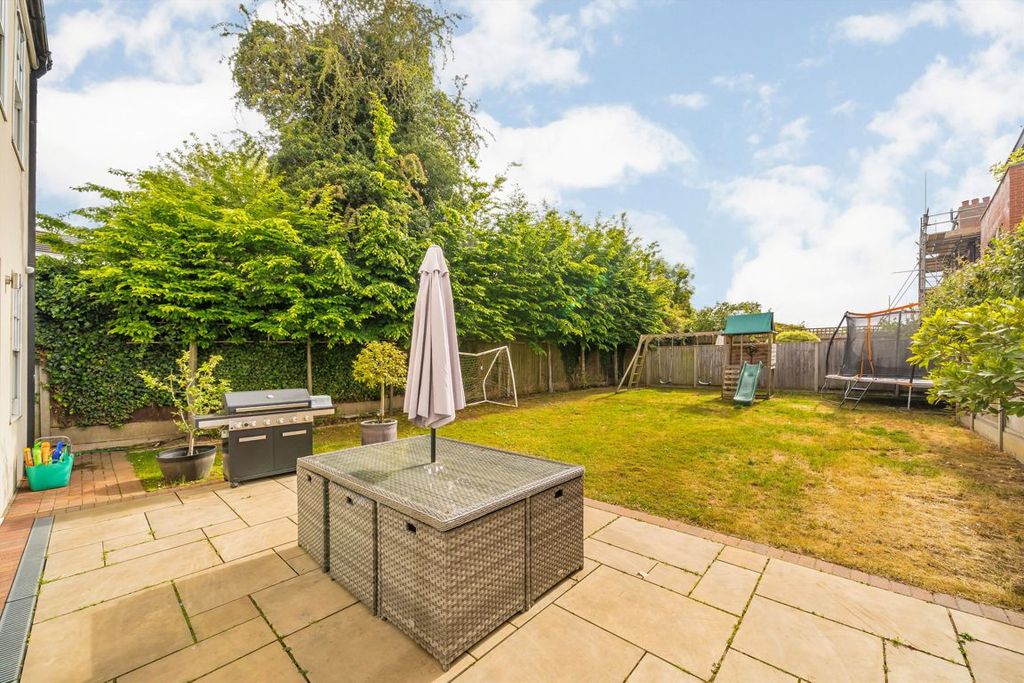 Property photo 3 of 16