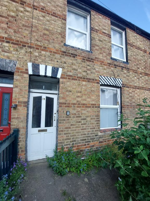 Property photo 1 of 5