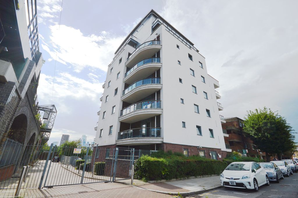 Property photo 1 of 11 2 Bedroom Apartment To Rent