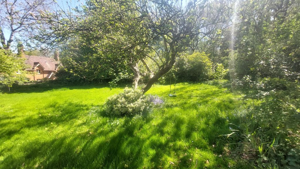 Property photo 2 of 14