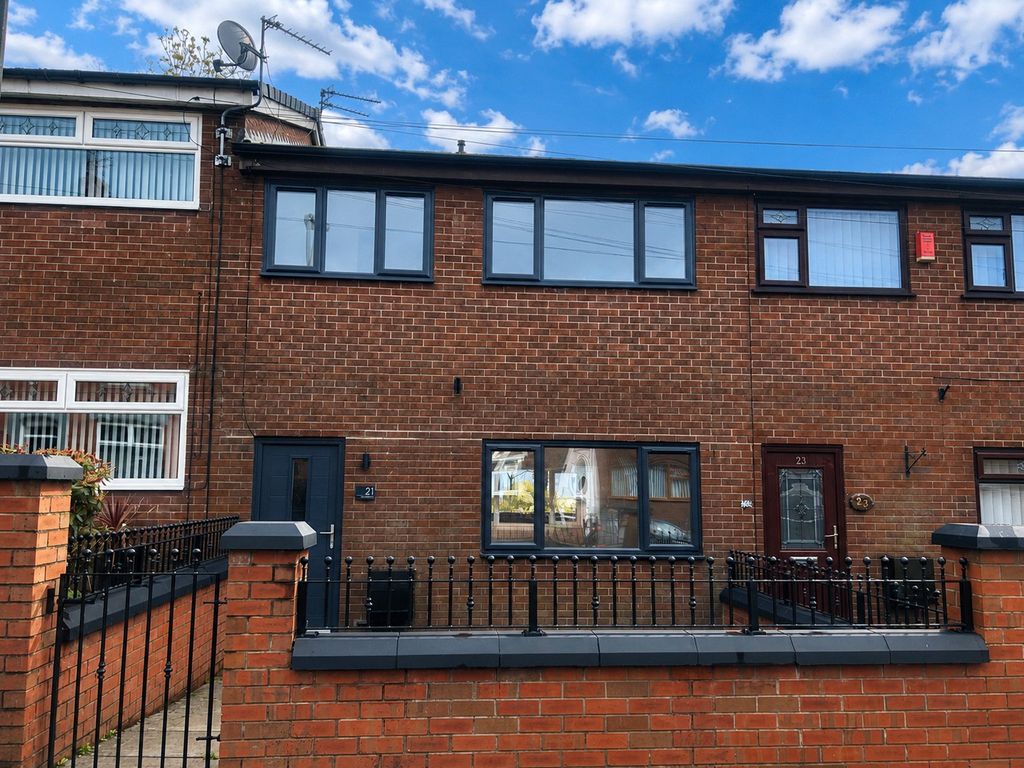 Property photo 1 of 18 External