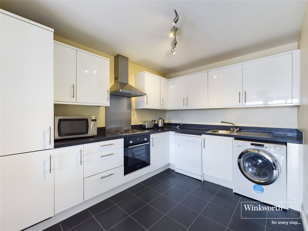 Property photo 2 of 9 Picture No. 25