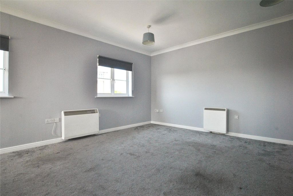 Property photo 3 of 7 Picture No. 01