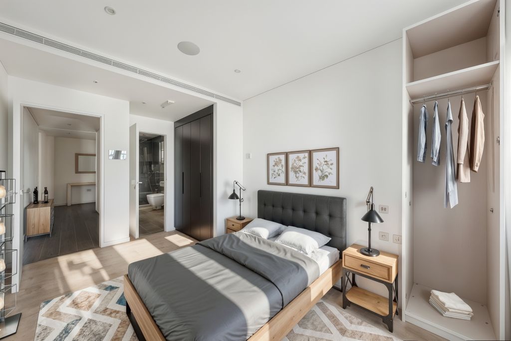 Property photo 3 of 7 Property_5C12_094...