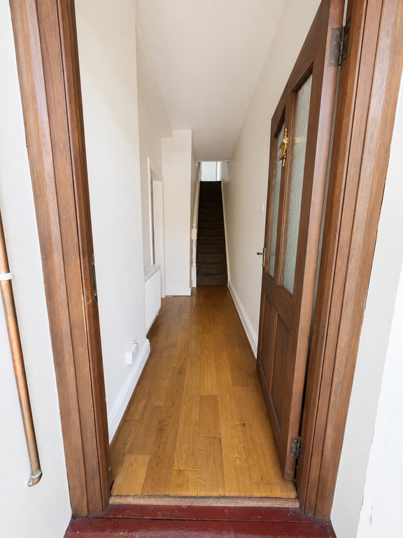 Property photo 2 of 23 Entrance (1)