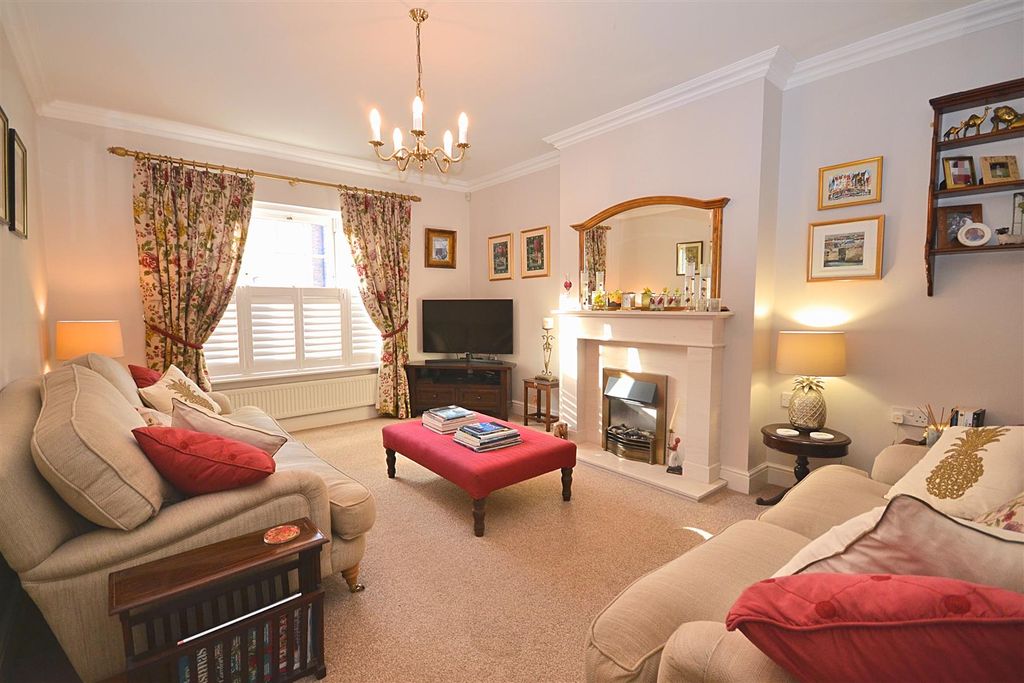 Property photo 2 of 26 26 (5).Png