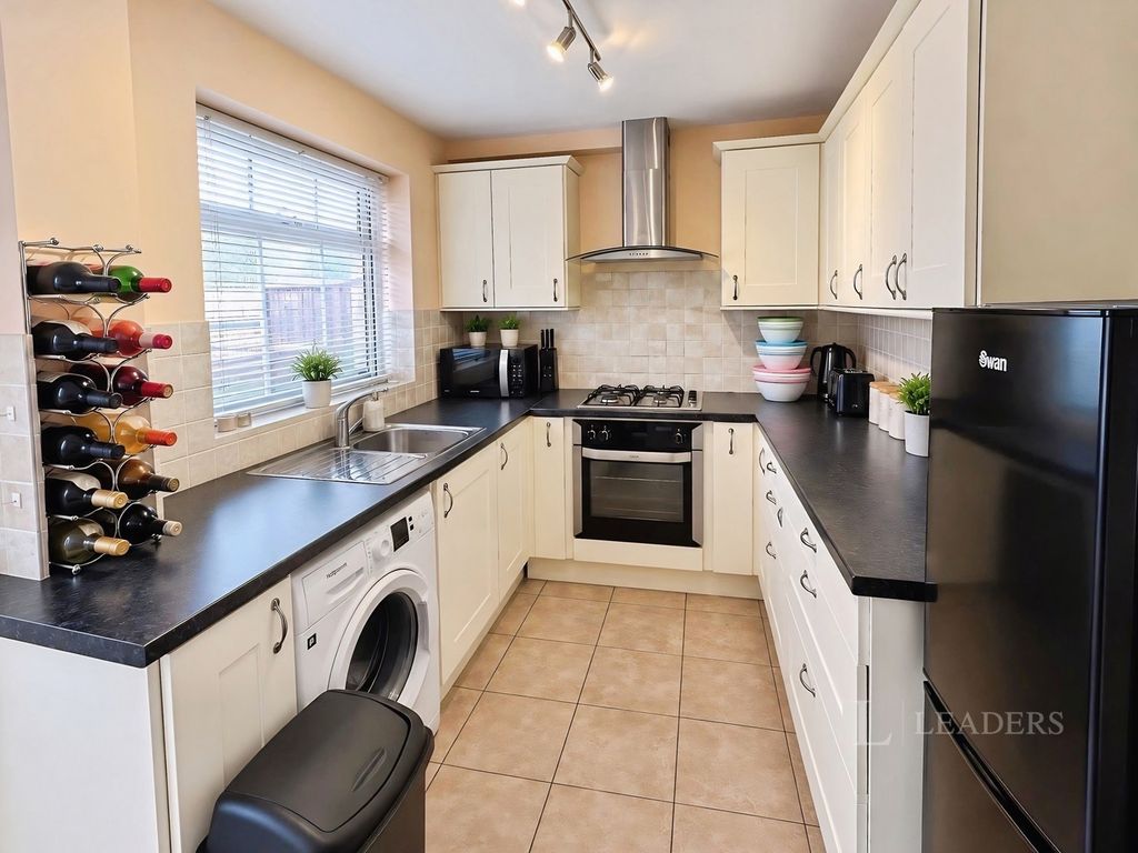 Property photo 3 of 7 Pbox-Img.Jpg