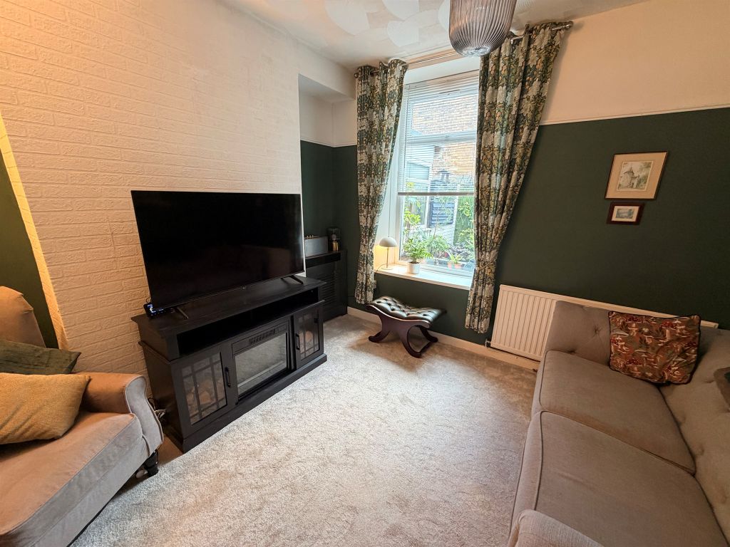 Property photo 3 of 9
