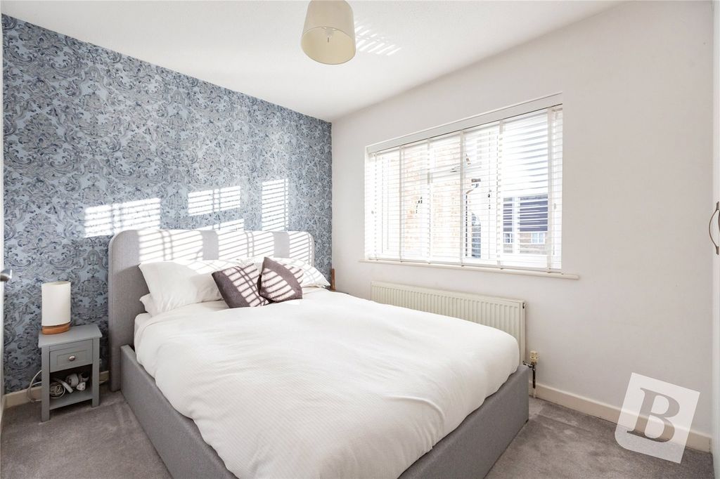 Property photo 3 of 27 Bedroom One