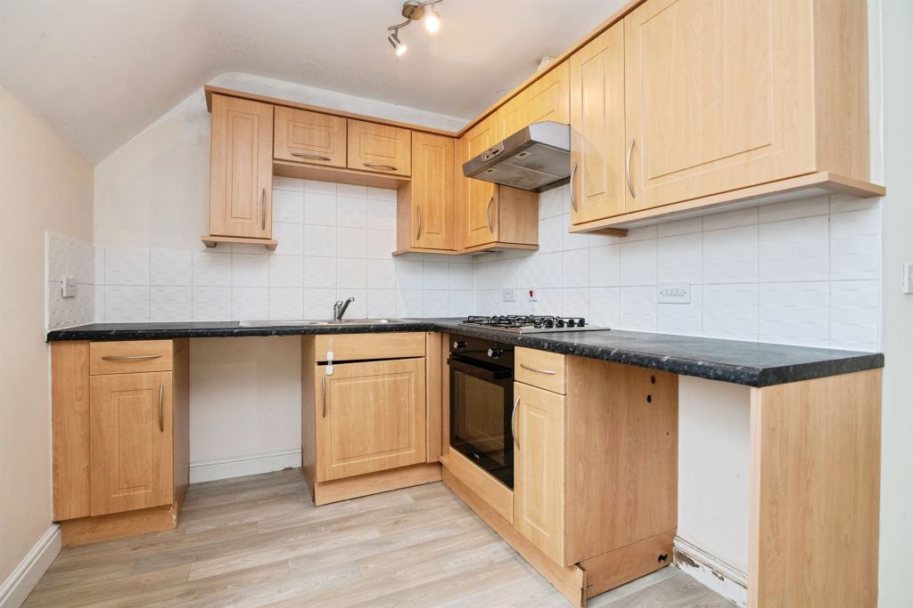 Property photo 2 of 19