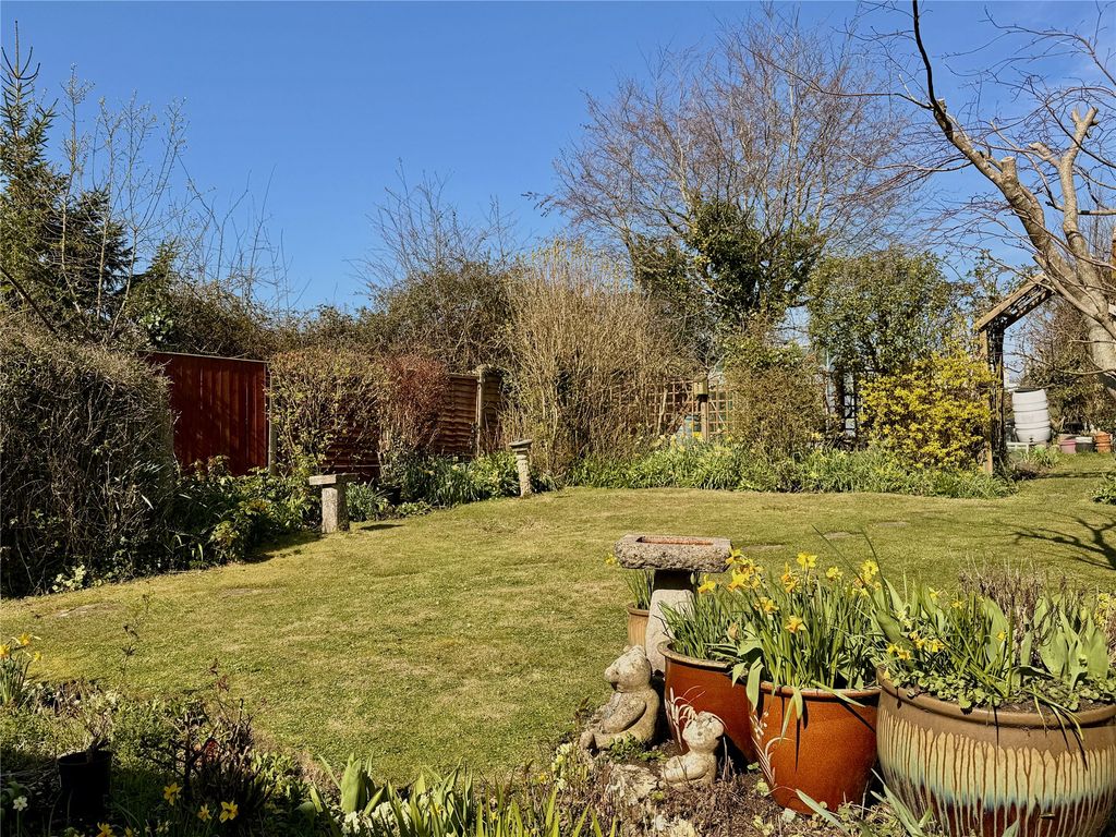 Property photo 2 of 20 Garden