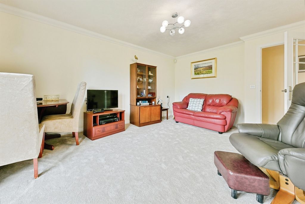 Additional image 4 of 1 bed flat for saleWratten Road West, Hitchin SG5