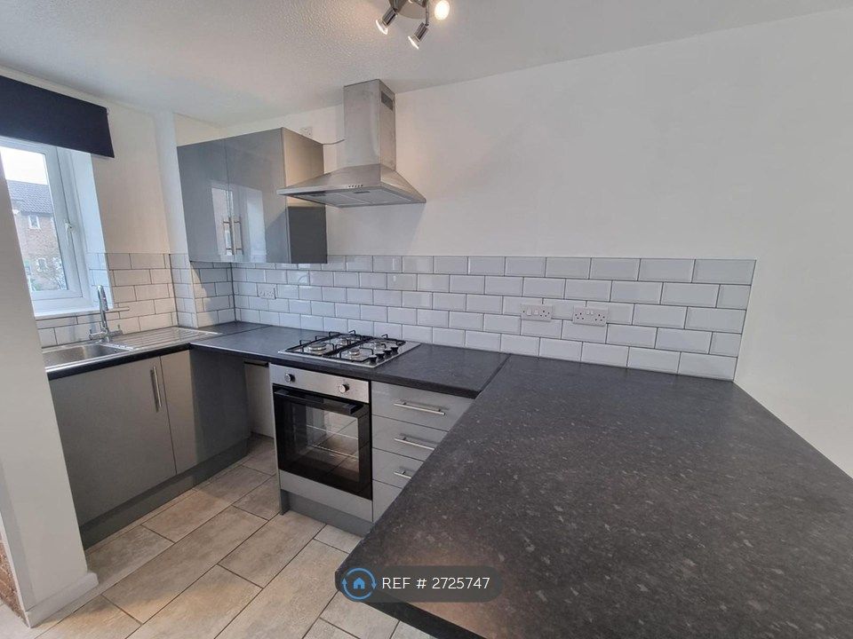 Property photo 1 of 7 Kitchen