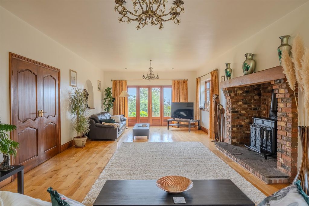 Property photo 3 of 62 Gwelfa-40.Jpg