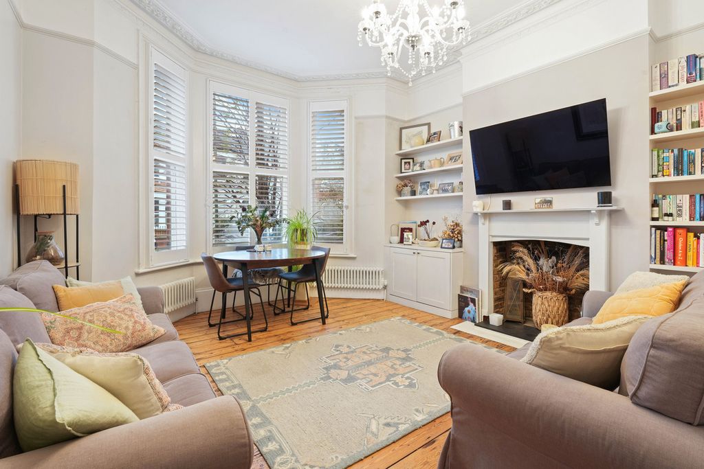 Property photo 1 of 19