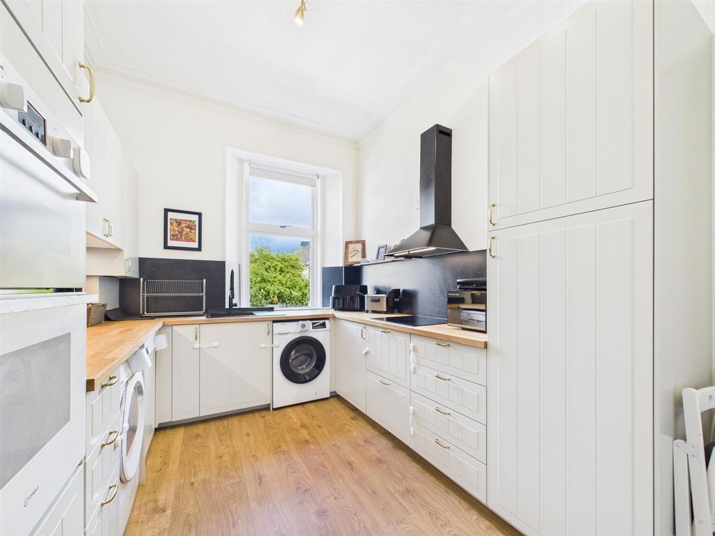 Property photo 3 of 16 Cam01486G0-Pr0847-Still001.Jpg
