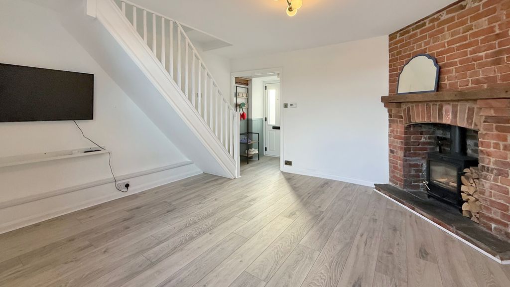 Property photo 2 of 12 Lounge