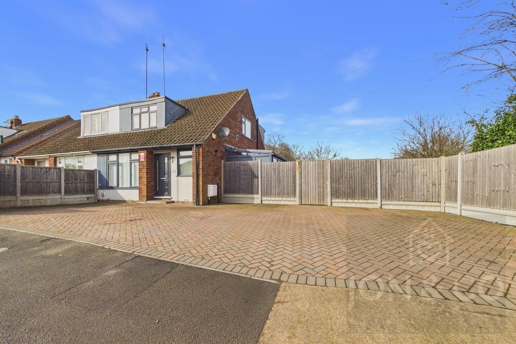 Property photo 1 of 24