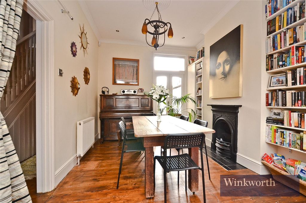 Property photo 3 of 20 Picture No. 17