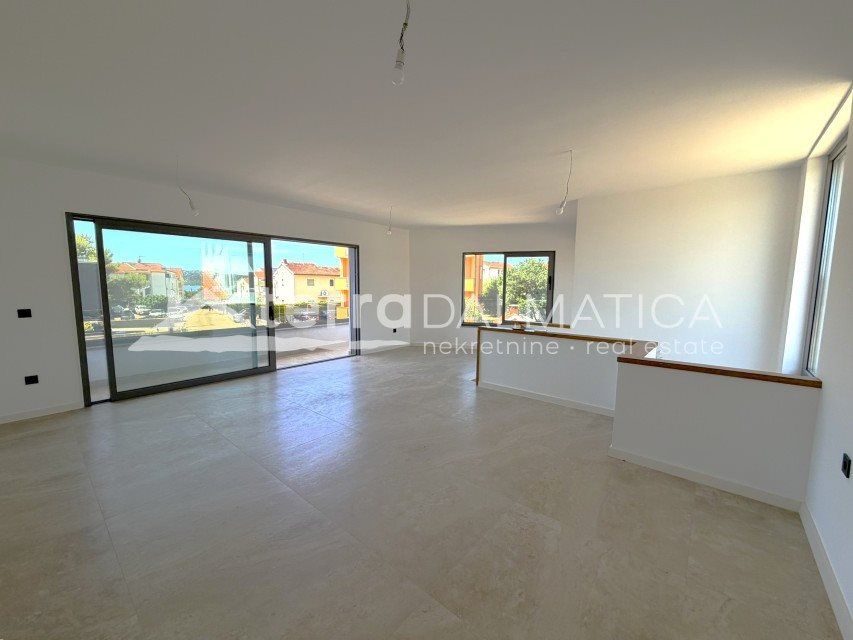 Property photo 1 of 16 Modern Apartment, Biograd Na Moru - Garden, Close To The Sea