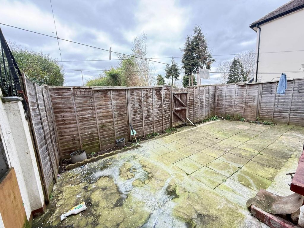 Property photo 2 of 4