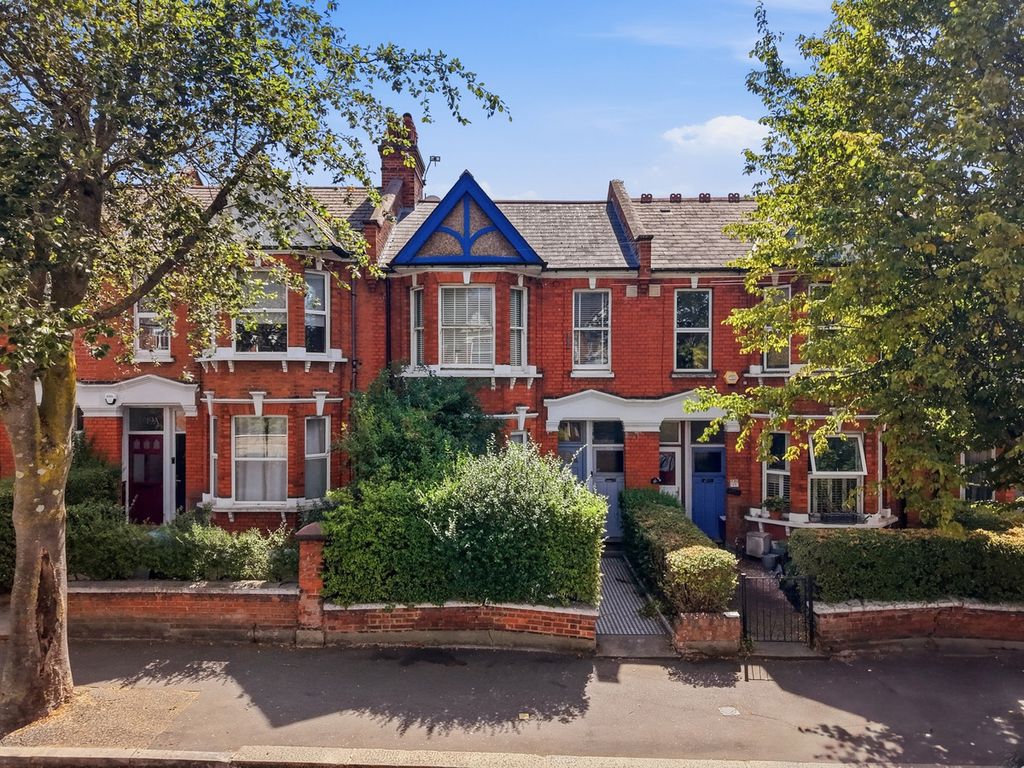 Property photo 1 of 16