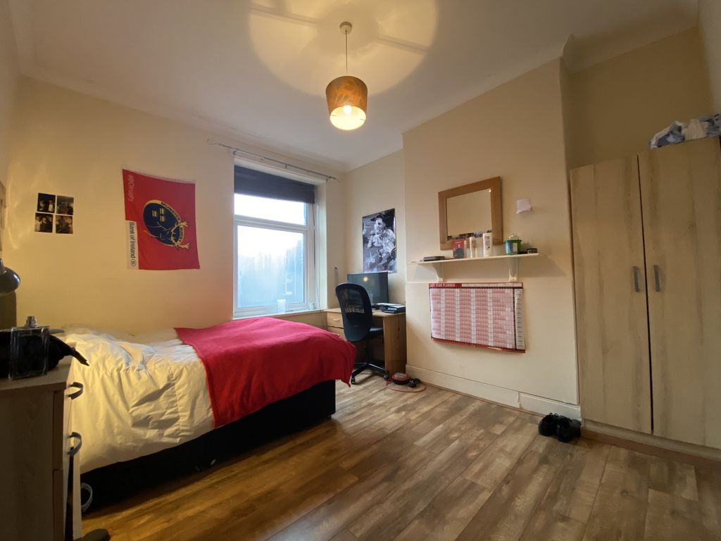 Property photo 2 of 3