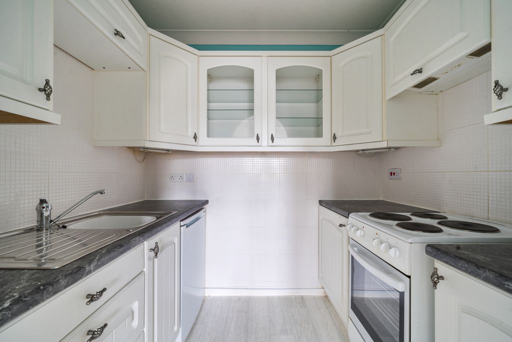 Property photo 2 of 20 1429573-9-69B2Dcf3A6929-Arw-1