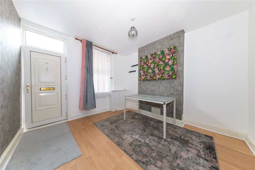 Property photo 3 of 18 Picture No. 09