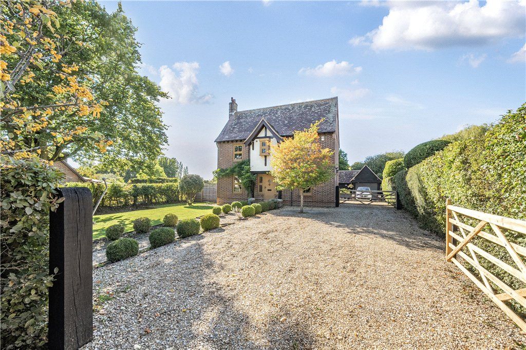 Property photo 1 of 19 Picture No. 02