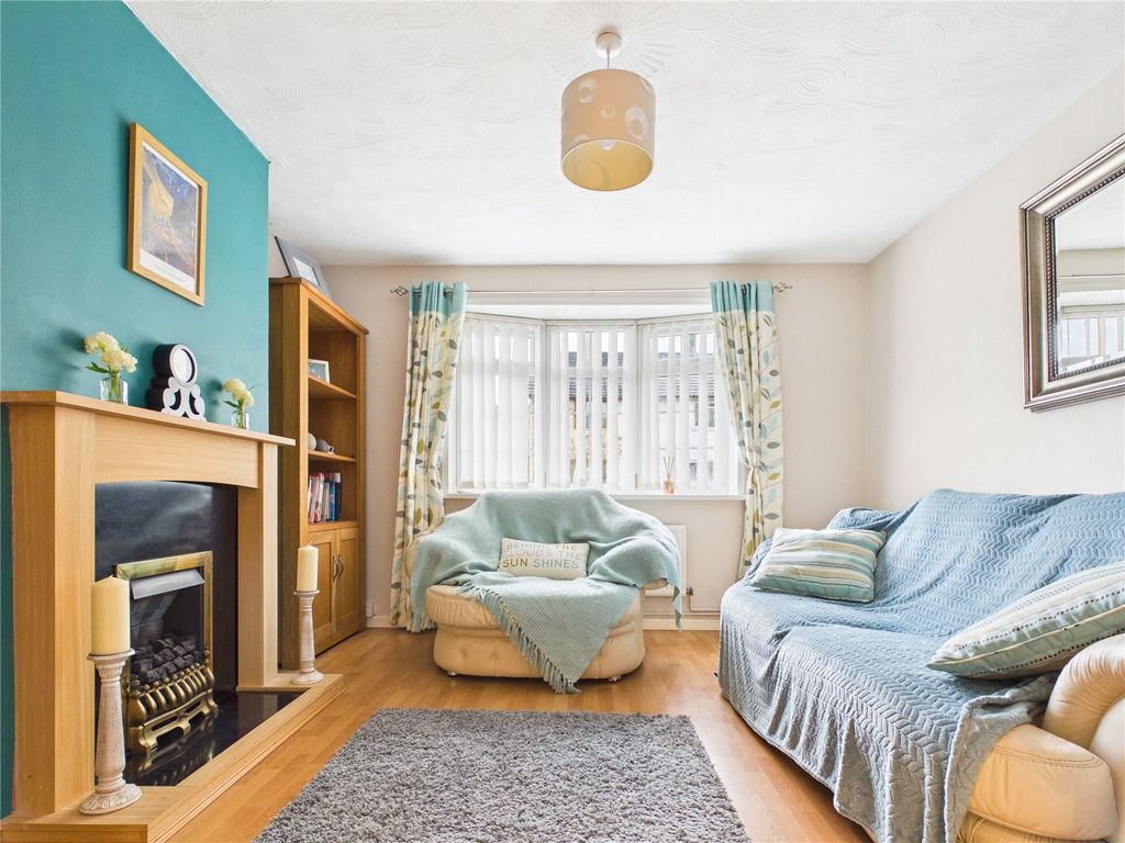 Property photo 3 of 27 Picture No. 09