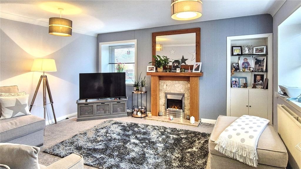 Property photo 2 of 25 Picture No. 19