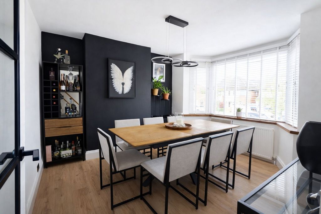 Property photo 3 of 18 Reception Room