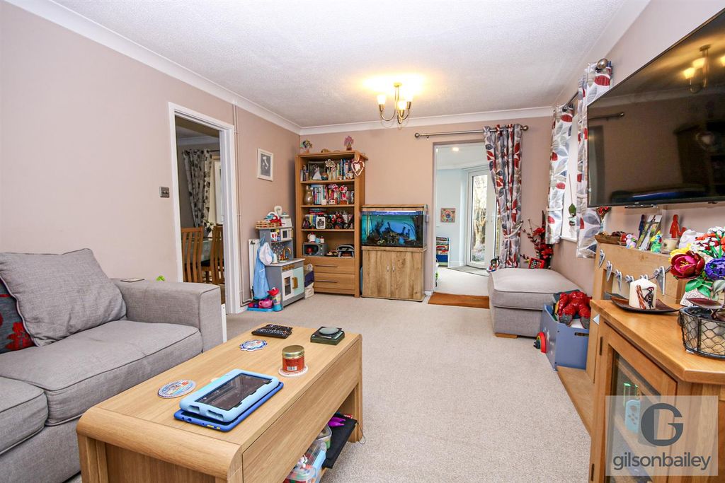 Property photo 2 of 19 16-Img_2569.Jpg