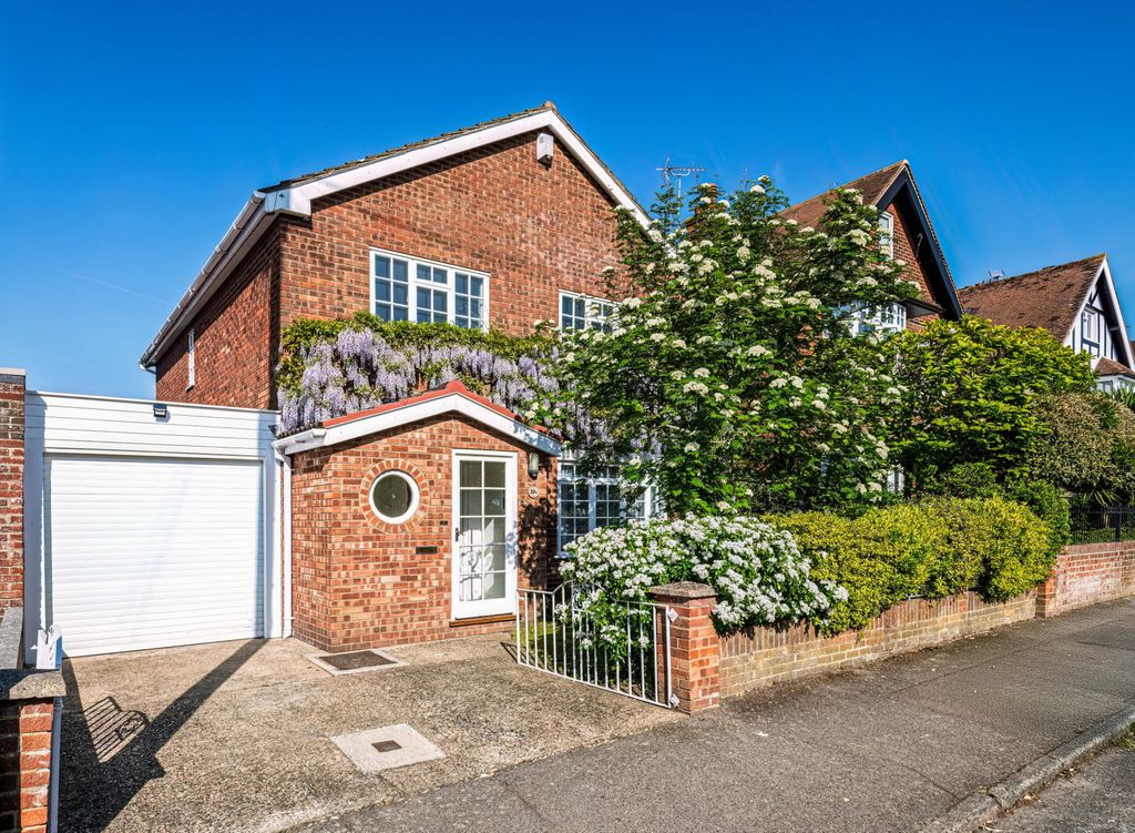 Property photo 1 of 22