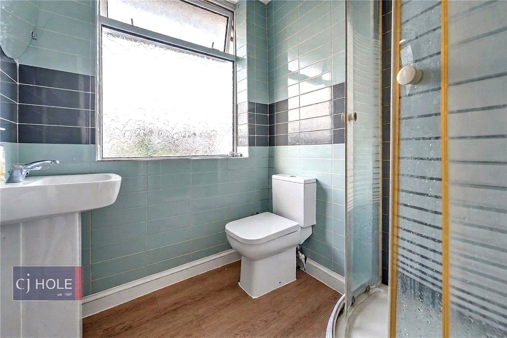 Property photo 2 of 11 Picture No. 23