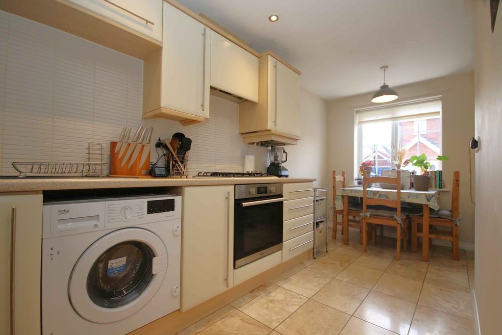 Property photo 2 of 16
