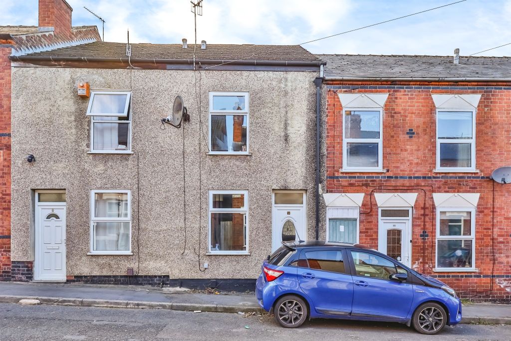 Property photo 1 of 17