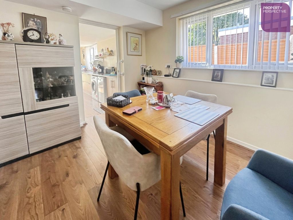 Property photo 3 of 11 Pbox-Img.Jpg