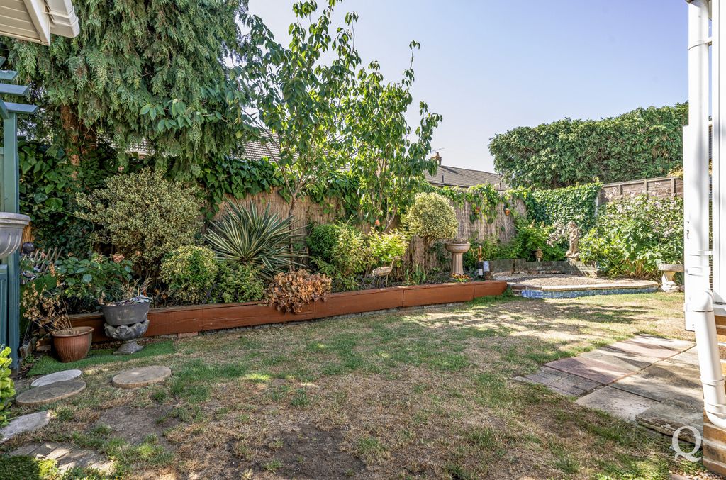 Property photo 3 of 23 5Fb1d68c-B28F-453...